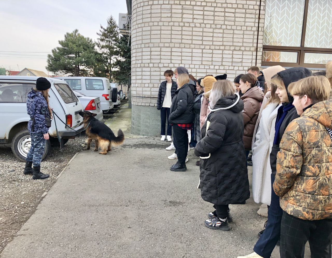 Приморско-Ахтарские полицейские и общественники проводят акцию  «Студенческий десант» | 18.01.2023 | Приморско-Ахтарск - БезФормата