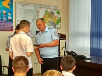 Полицейские района вручили паспорта гражданам России