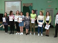  В Приморско-Ахтарском техникуме индустрии и сервиса сегодня вручили сертификаты школьникам