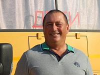  Валерий Викторович Цыганков — водитель школьного микроавтобуса