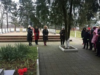 Сегодня в Свободном на мемориале памяти погибшим воинам односельчанам в годы ВОВ прошёл торжественный митинг