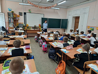 Приморско-Ахтарские полицейские продолжают профилактические мероприятия для несовершеннолетних