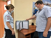 В Приморско-Ахтарском районе общественник проверил качество предоставления государственных услуг полицией