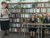  В районной библиотеке состоялась творческая встреча поэта-фронтовика Г. Ф. Горбунова со студентами ПАТИСа и колледжа "Знание"