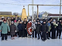 ����� ����� ���