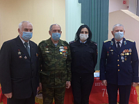 Полицейские и общественники Приморско-Ахтарского района провели для школьников «Урок мужества»