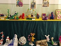 В Доме творчества "Родничок" состоялась персональная выставка учащихся объединения "Радуга идей"